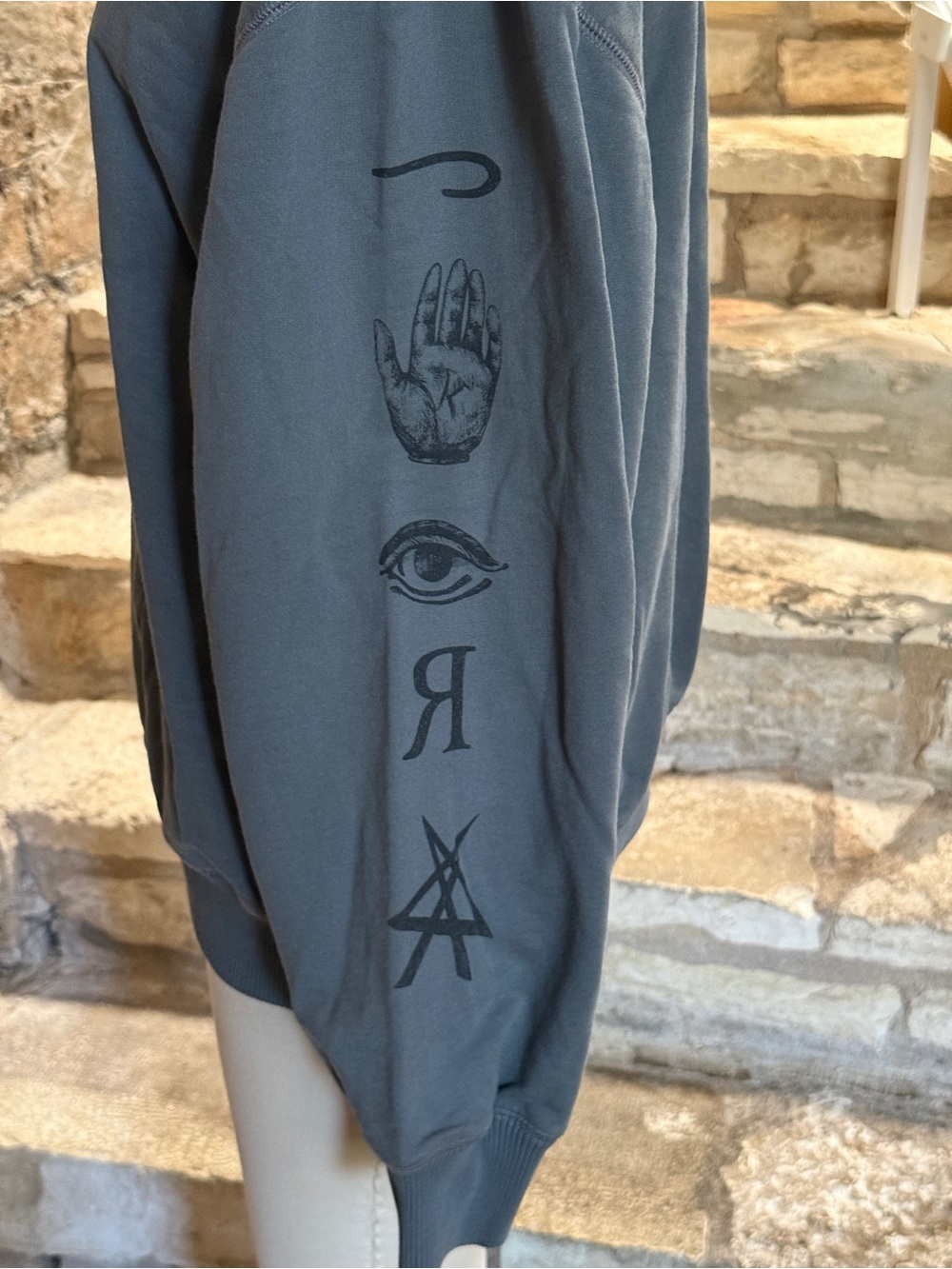 Pas Une Marque Paris - Oversized pullover Good and Evil Spirits (Graphite)